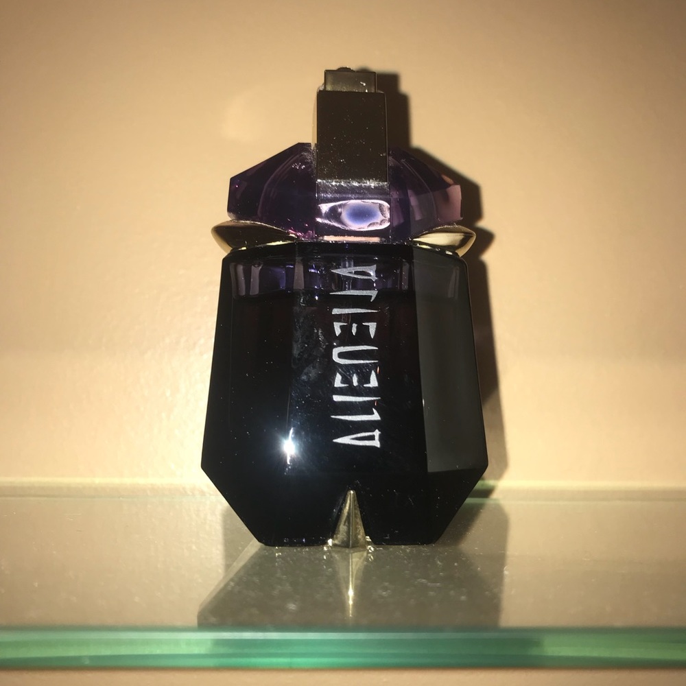 Alien Eau de Parfum by Thierry Mugler